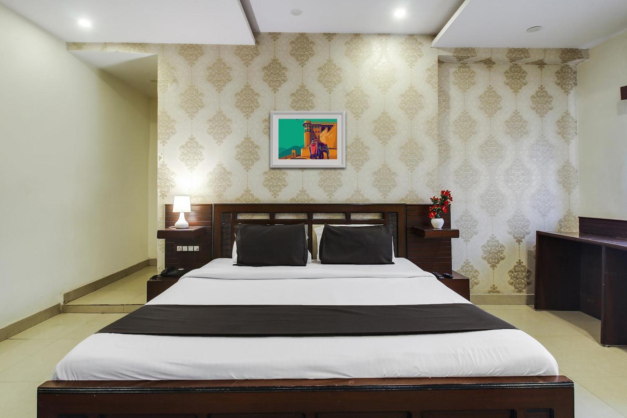 Flagship Grand Sandarshini Inn Near Mgbs Bus Station Haiderabad Buitenkant foto